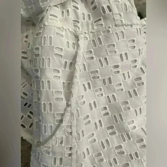 NWT Anthropologie Women’s Ivory Eyelet Lace Belted Romper - Size 4 - Picture 6 of 12